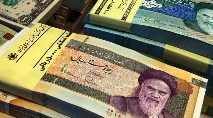 ईरान में महंगाई और गिरती मुद्रा के खिलाफ प्रदर्शन