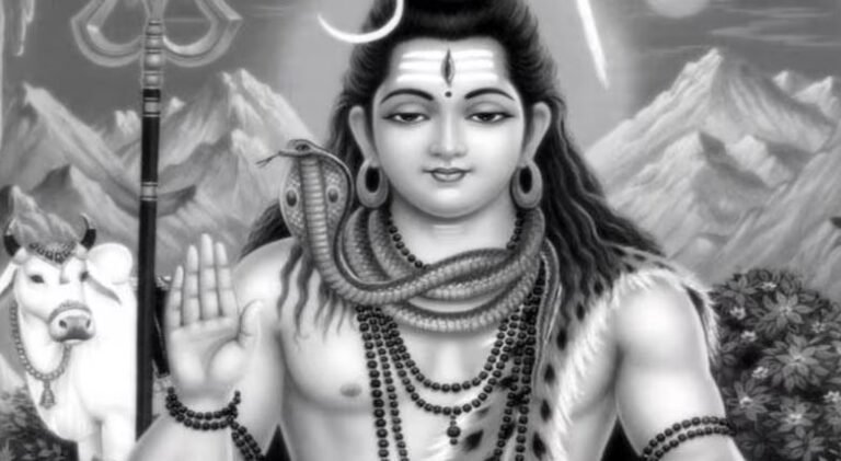 महादेव के गले की शोभा है ये सांप, हर दिन होता है इंसानों से सामना, क्या आप जानते हैं नाम?