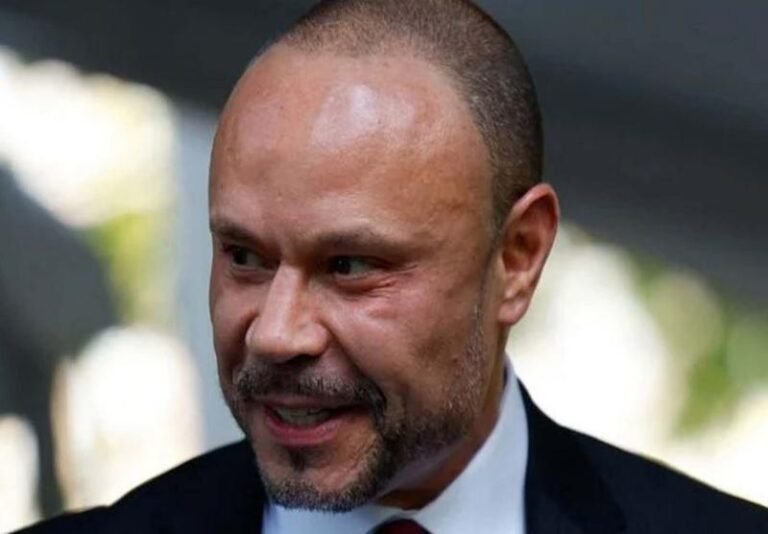 एफबीआई के डिप्टी डायरेक्टर ने की इस्तीफे की घोषणा, नहीं बताया कारण