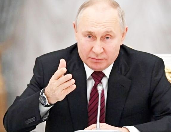 यूरोप के छोटे सूअरों को हमारे देश के पतन से लाभ उठाने की उम्मीद थी