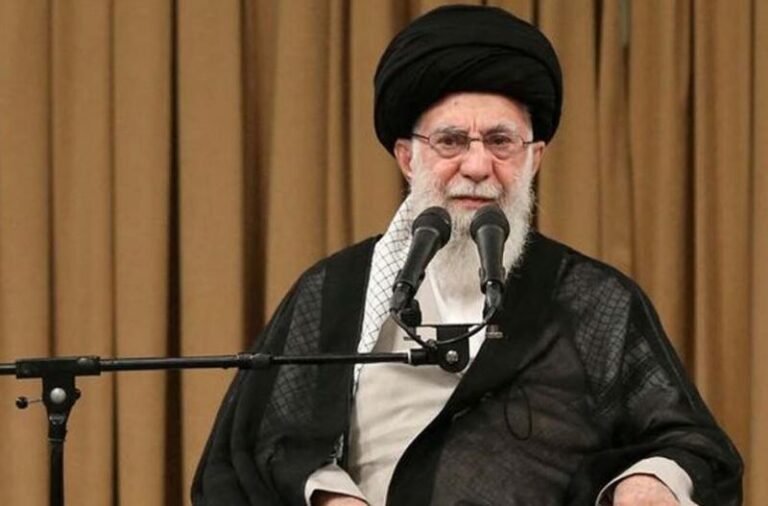 अमेरिकी हमले की आशंका के चलते खामेनेई अंडरग्राउंड, बेटे ने संभाली ईरान की कमान