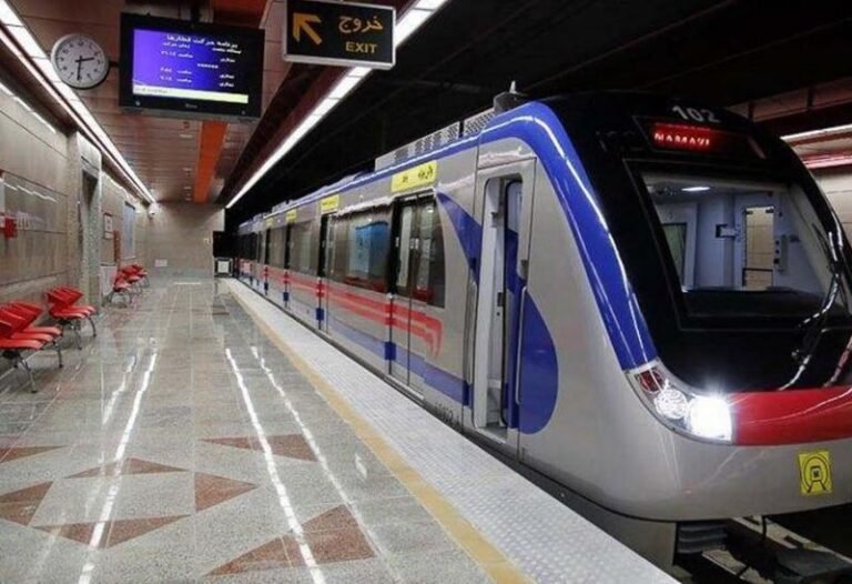 अमेरिकी हमले के चलते ईरान मेट्रो स्टेशनों को बना रहा बंकर, कभी भी हो सकती है जंग?