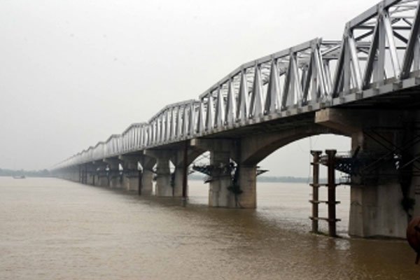 पहली बार बिहार को गंगा नदी के पानी में हिस्सेदारी देने की तैयारी, जानिए पूरा मामला