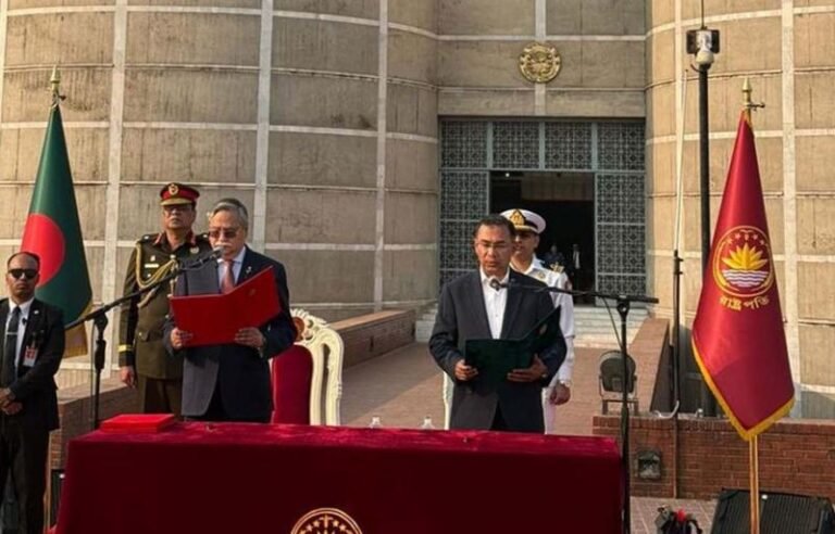 तारिक रहमान बने बांग्लादेश के प्रधानमंत्री, राष्ट्रपति ने दिलाई पद व गोपनीयता की शपथ