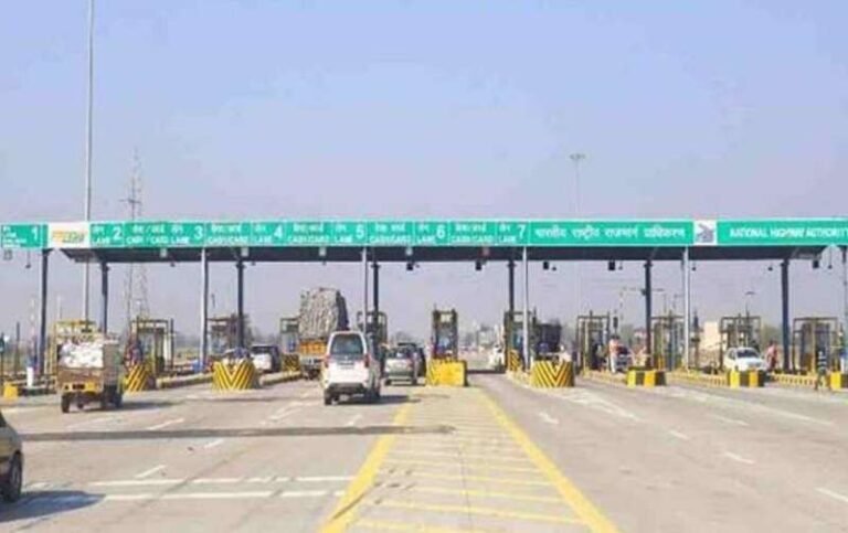 1 अप्रैल से नेशनल हाईवे पर बंद होगा नकद टोल, FASTag और UPI होंगे विकल्प