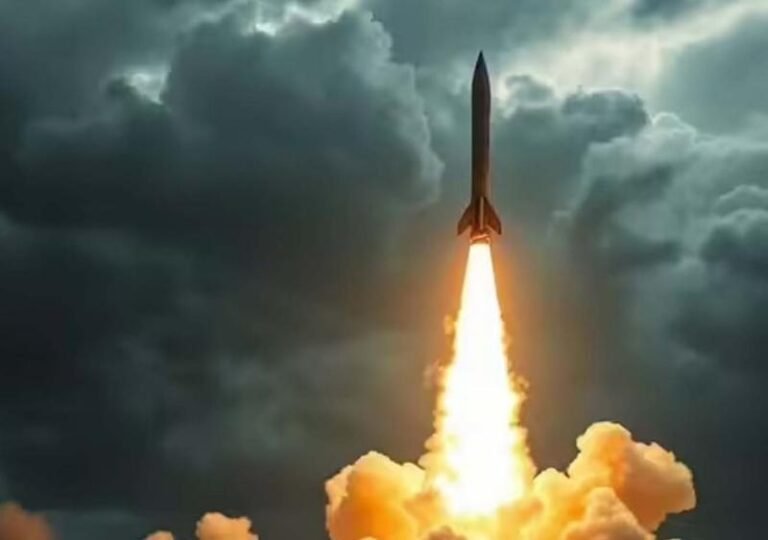 सऊदी अरब के अल-खार्ज में मिसाइल हमला, दूतावास ने दी सतर्क रहने की सलाह